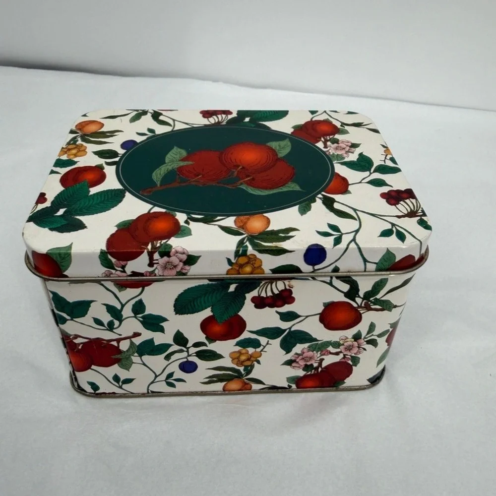 Recipe Box Tin Apple Cherry Fruit Print w/ Clipped Recipes VTG Kitchen Decor